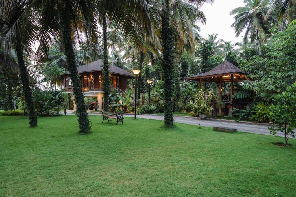 Villa Woods & Palms Pollāchi Dış mekan fotoğraf